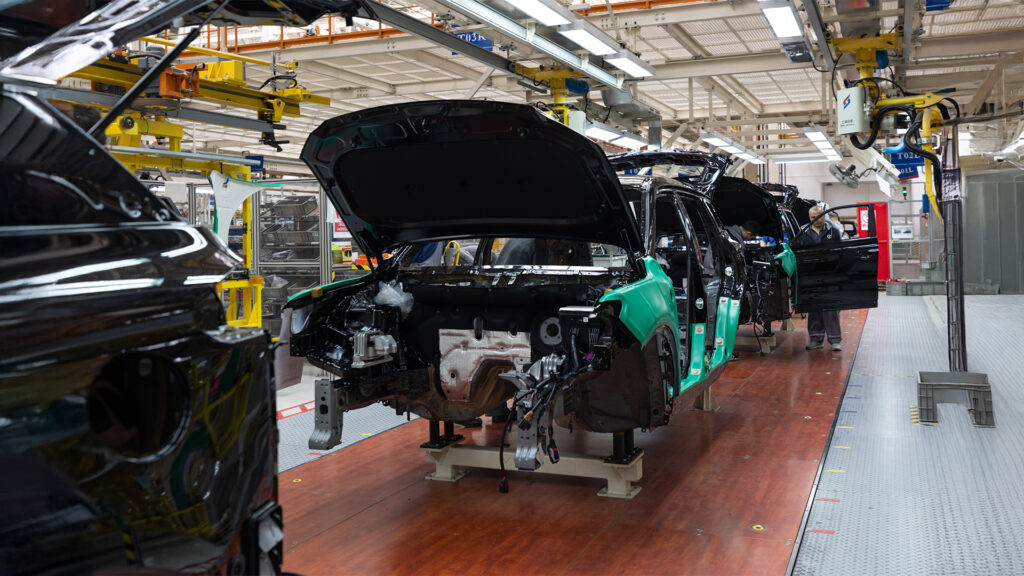 generadores industriales para fábricas automotrices